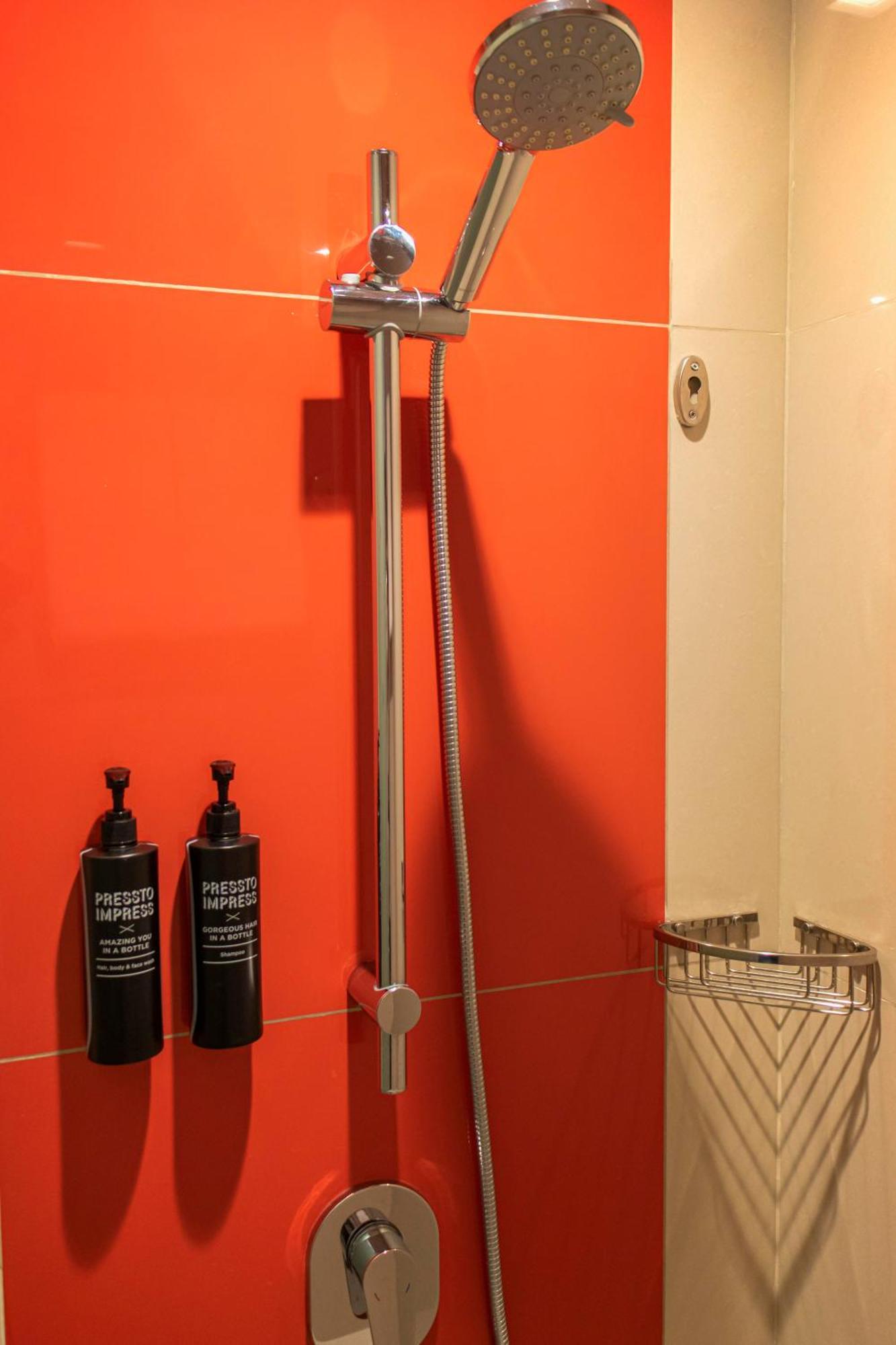 Ibis Styles Manila Araneta City Quezon City Buitenkant foto